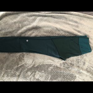 Lululemon cropped leggings. Size 6